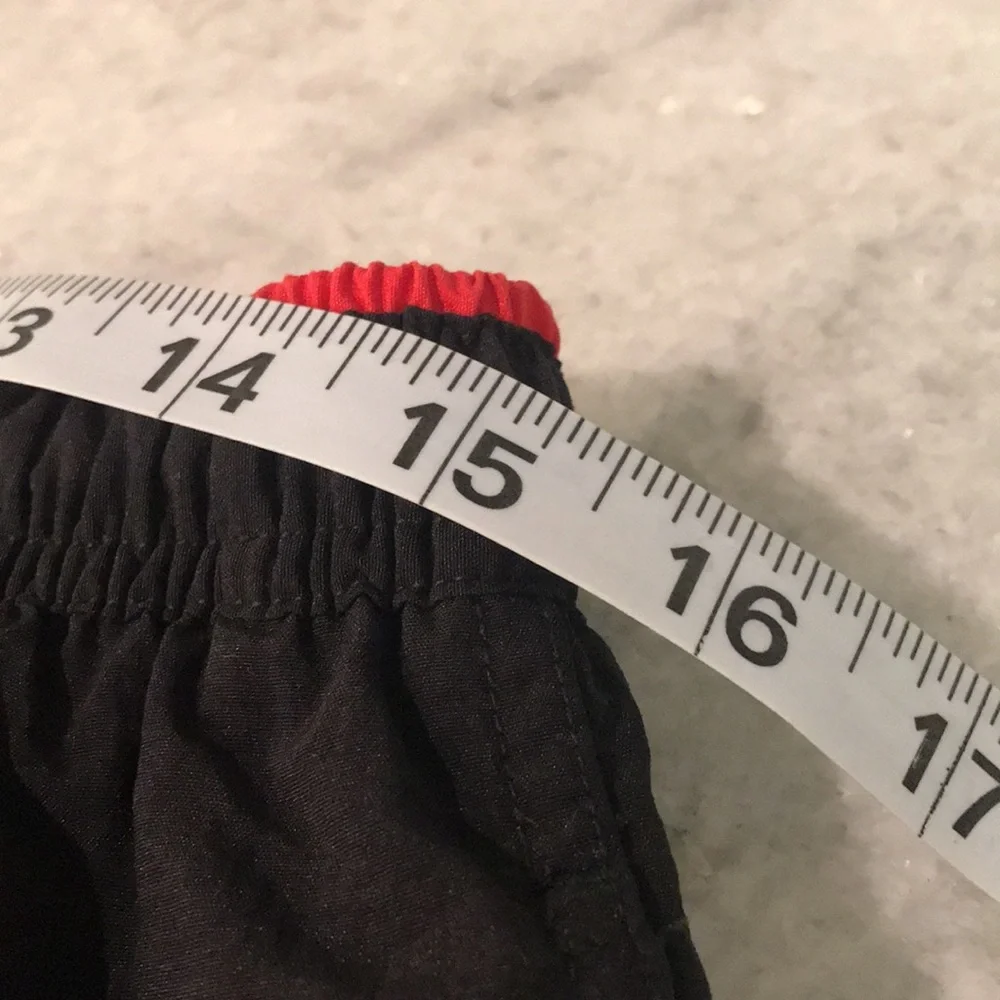 Speedo Swim Trunks Mens Size Large Black with Red Logo Pockets Drawstring Waist - Picture 9 of 10